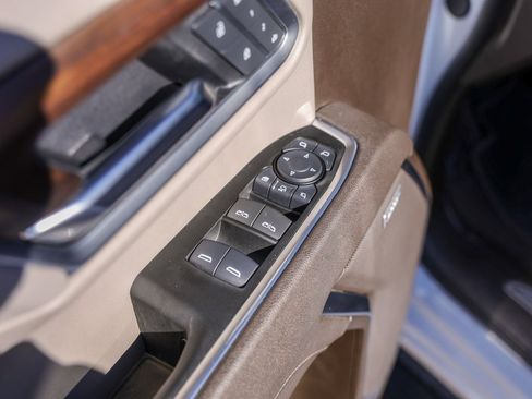 Used 2025 GMC Sierra 3500 SLT w/ Texas SLT Premium Package image 26