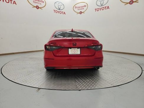 Used 2023 Honda Civic Sport image 7