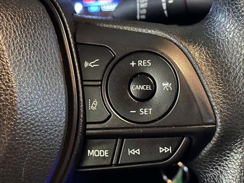 Certified 2021 Toyota Corolla LE image 21