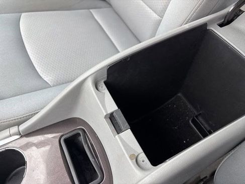 Used 2016 Chevrolet Malibu LT image 27