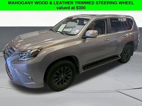Used 2020 Lexus GX 460 Premium w/ Premium Package image 4