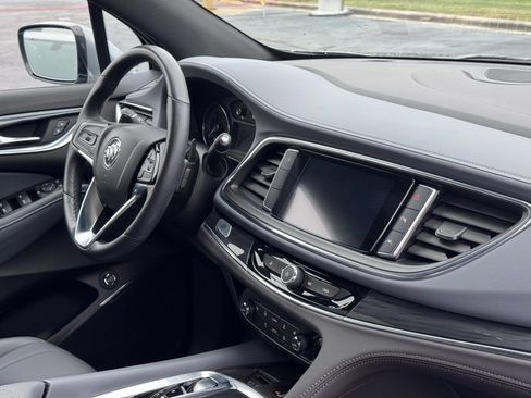 Used 2023 Buick Enclave Essence w/ Sport Touring Edition image 26