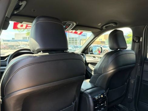 Used 2024 Jeep Grand Cherokee L Laredo AWD/4WD image 29