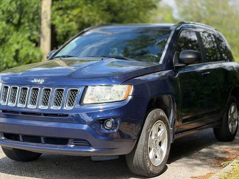 Used 2013 Jeep Compass Sport image 1