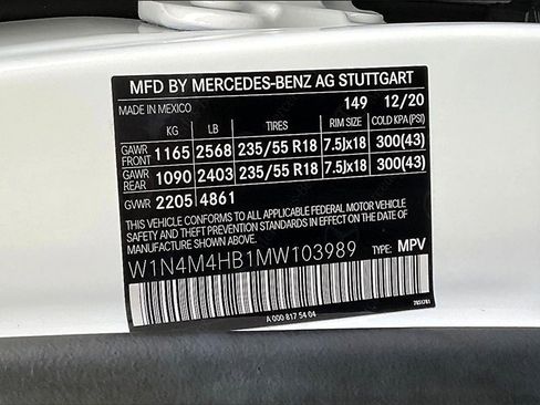 Used 2021 Mercedes-Benz GLB 250 4MATIC image 18