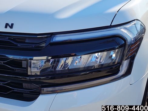 Used 2022 Ford Expedition Max Limited image 8