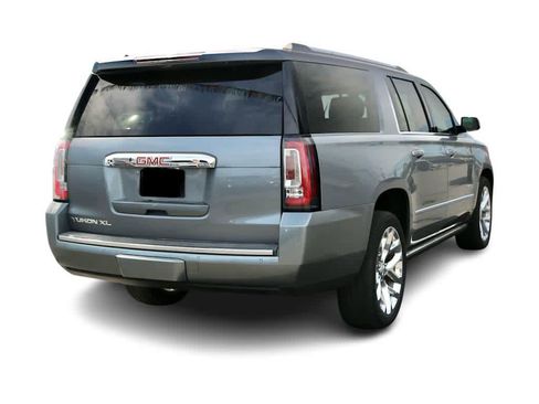 Used 2018 GMC Yukon XL Denali w/ Denali Ultimate Package AWD/4WD image 6
