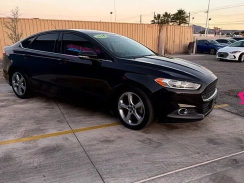 Used 2015 Ford Fusion SE w/ Equipment Group 201A FWD image 10