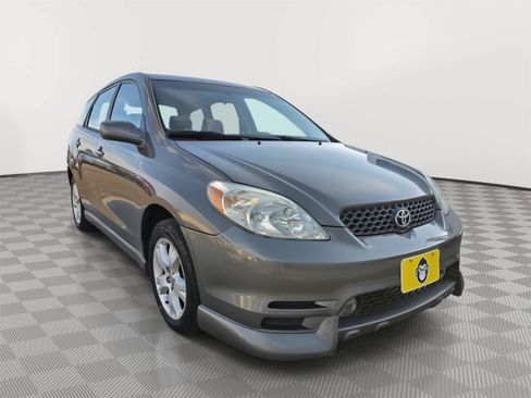 Used 2004 Toyota Matrix XR w/ Extra Value Pkg 2 FWD image 3
