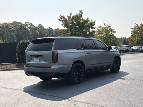 Used 2025 Cadillac Escalade ESV Sport Platinum w/ LPO, ONYX Package AWD/4WD image 77