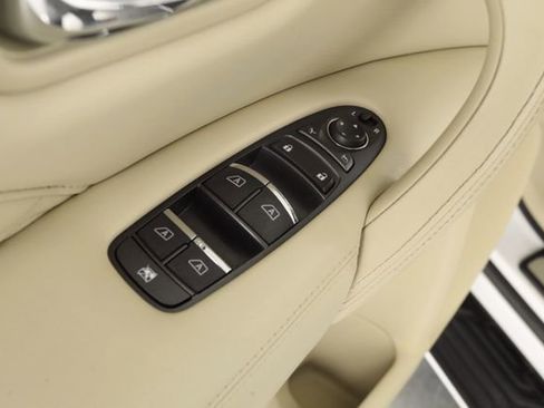 Used 2024 INFINITI QX80 Sensory image 13