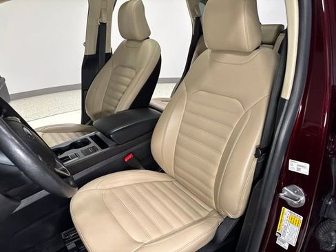 Used 2021 Ford Edge SEL w/ Convenience Package FWD image 16