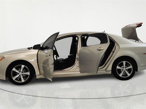 Used 2011 Chevrolet Malibu LT w/ Power Convenience Package image 6