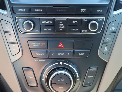 Used 2018 Hyundai Santa Fe Limited AWD/4WD image 14