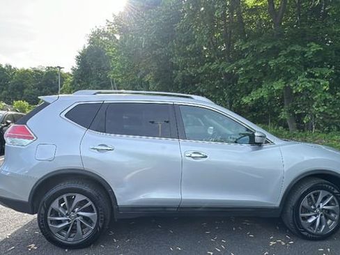 Used 2016 Nissan Rogue SL w/ SL Premium Package AWD/4WD image 4