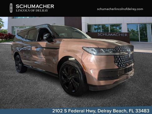 New 2026 Lincoln Navigator L Black Label AWD/4WD image 1