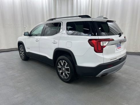 Used 2020 GMC Acadia SLE w/ Driver Convenience Package image 4