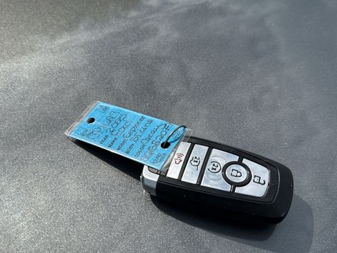 Used 2025 Ford Explorer ST-Line w/ ST-Line Street Pack AWD/4WD image 12
