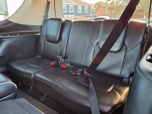 Used 2023 INFINITI QX80 Premium Select w/ All-Season Package image 19