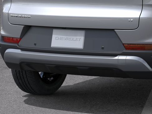 New 2026 Chevrolet TrailBlazer LT w/ Midnight Edition FWD image 16