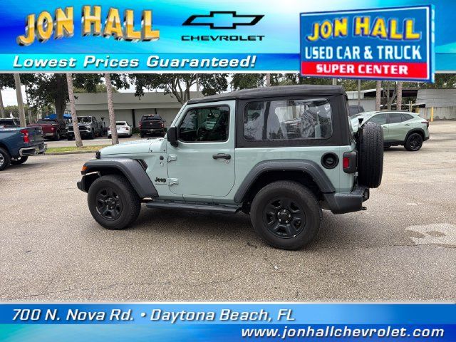 Used 2023 Jeep Wrangler Sport AWD/4WD image 5