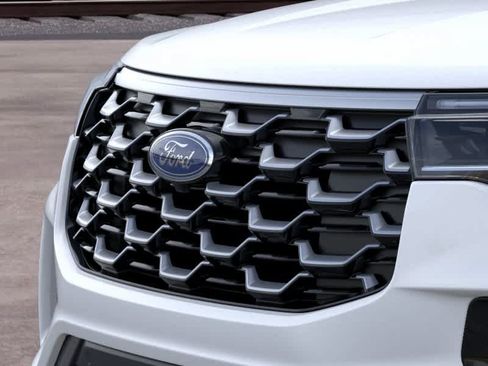 New 2026 Ford Explorer Platinum RWD image 17