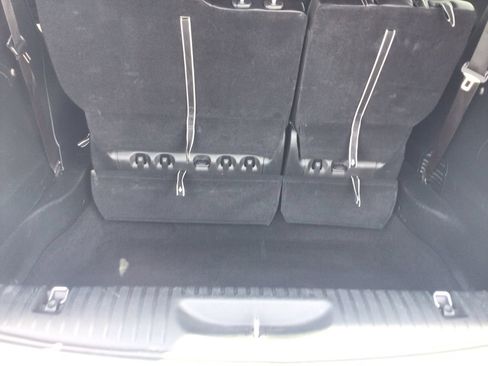 Used 2025 Chrysler Pacifica Select FWD image 13