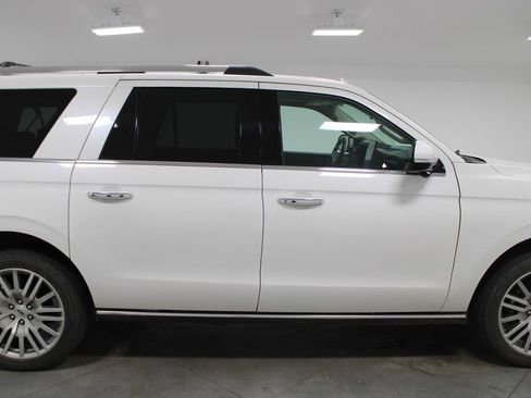Used 2024 Ford Expedition Max Limited image 11
