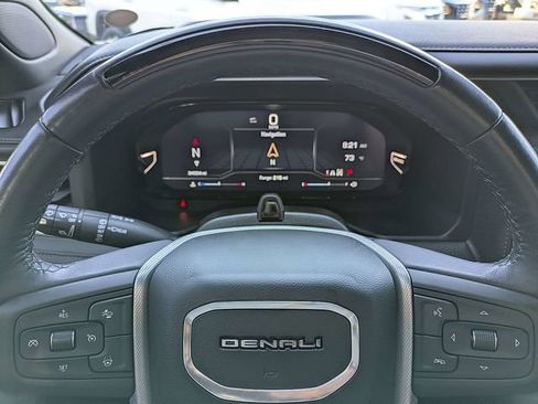 Used 2023 GMC Yukon XL Denali w/ Advanced Technology Package AWD/4WD image 33