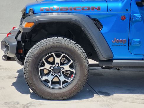 Used 2022 Jeep Wrangler Rubicon w/ Cold Weather Group AWD/4WD image 8