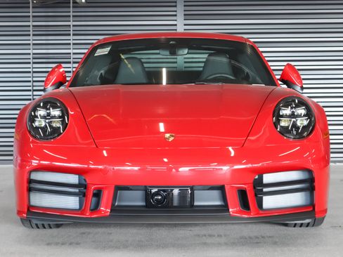 Used 2025 Porsche 911 Carrera S image 8