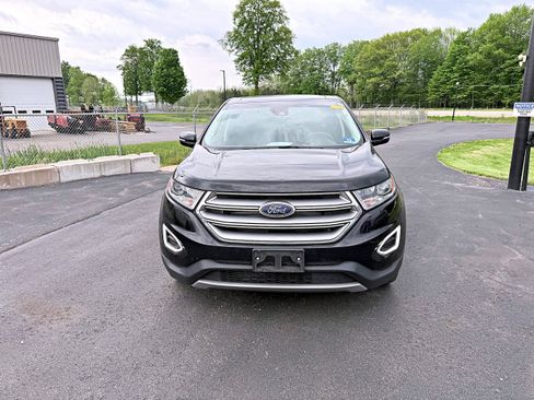 Used 2018 Ford Edge Titanium w/ Equipment Group 301A AWD/4WD image 4