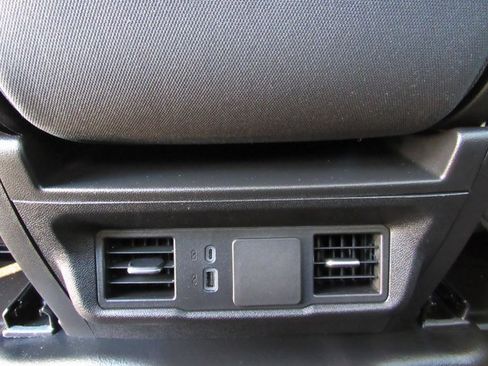 Used 2024 GMC Sierra 2500 Pro w/ Convenience Package image 22