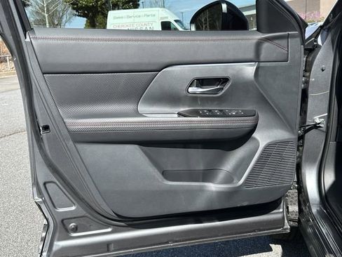 New 2026 Nissan Kicks SR FWD image 12