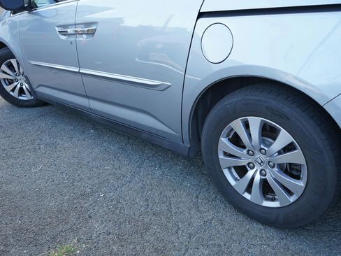 Used 2017 Honda Odyssey EX-L image 6