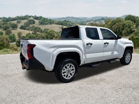 Used 2025 Toyota Tacoma SR AWD/4WD image 10
