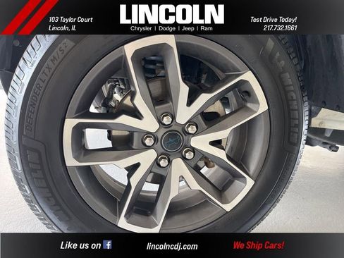 Used 2024 Jeep Wrangler Sport S image 25