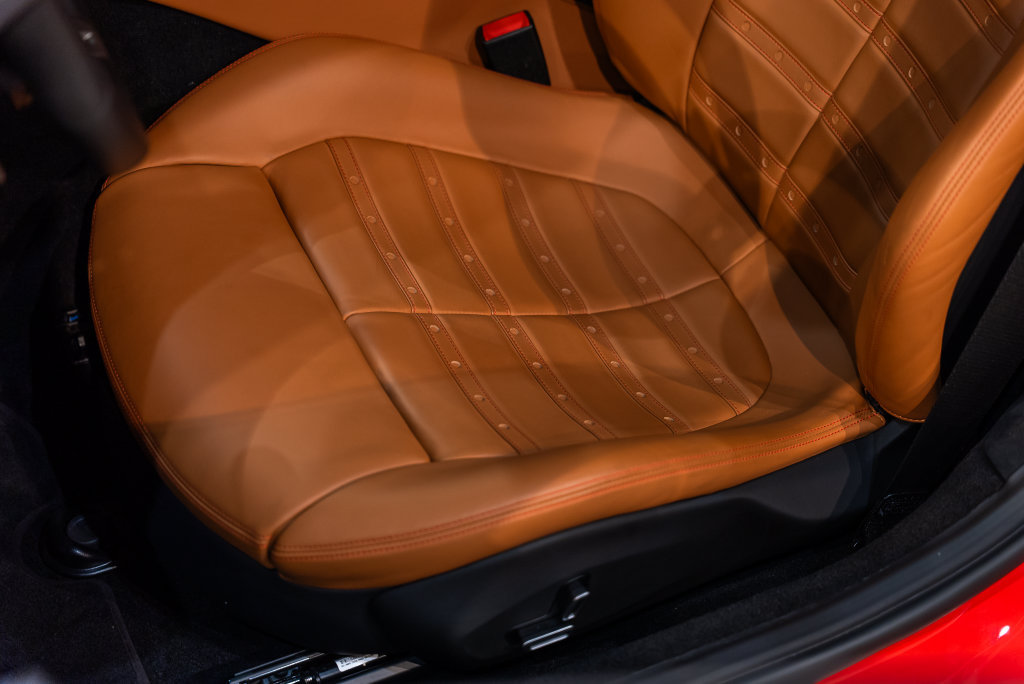 Certified 2021 Ferrari Roma RWD image 51
