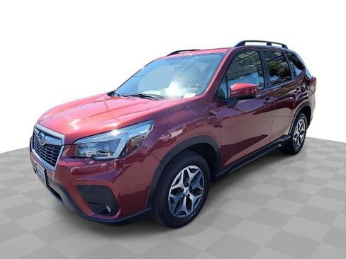 Used 2021 Subaru Forester Premium image 1