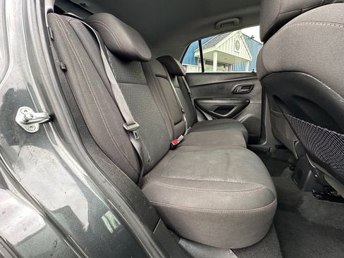 Used 2020 Chevrolet Trax LS w/ Tint and Cruise Package FWD image 17