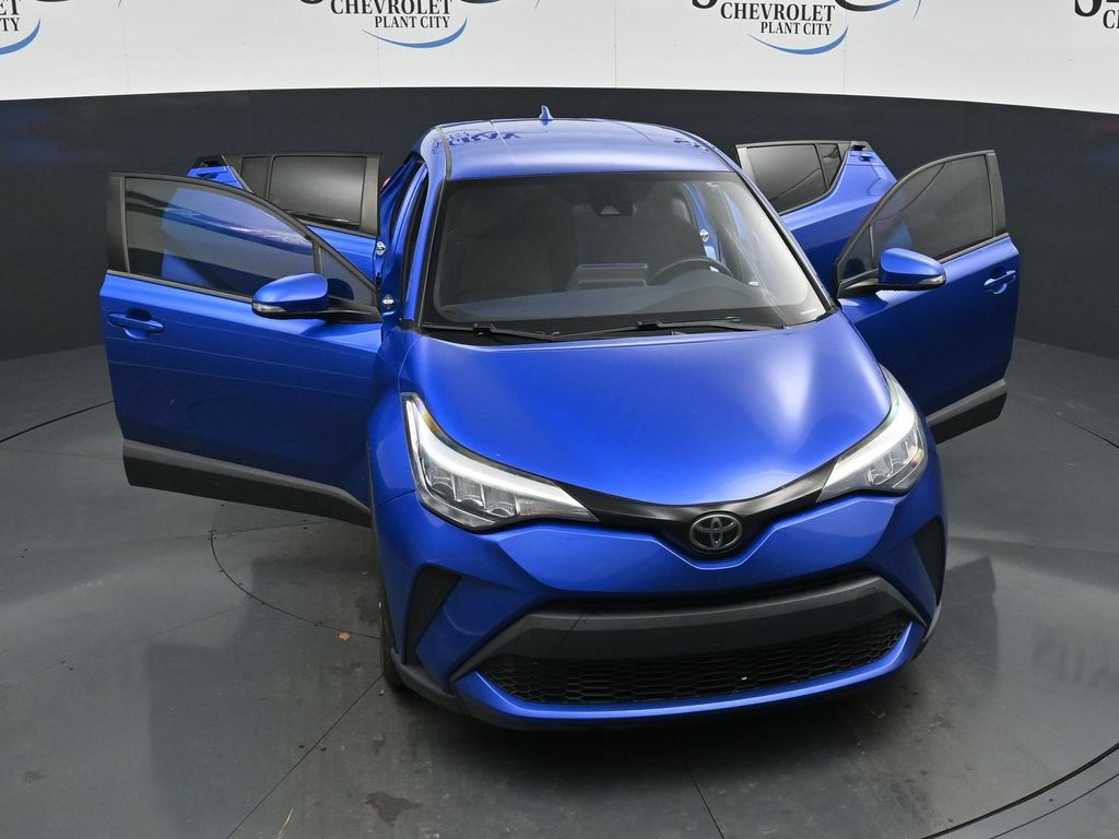 Used 2021 Toyota C-HR XLE FWD image 34