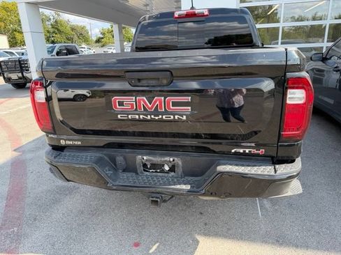 Used 2024 GMC Canyon AT4 AWD/4WD image 4