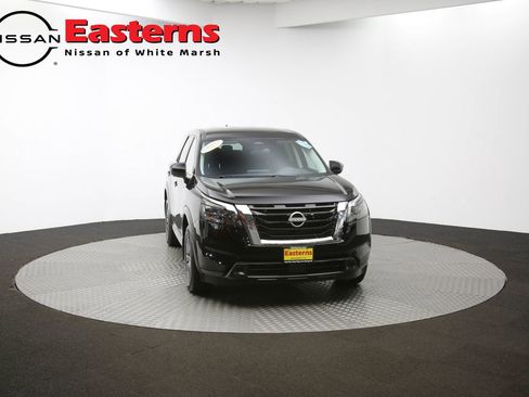 Used 2024 Nissan Pathfinder S image 63