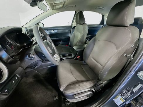 Used 2019 Kia Forte Sedan FWD image 25