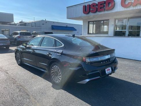 Used 2026 Hyundai Sonata Limited FWD image 4