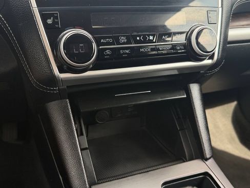 Used 2019 Subaru Outback 2.5i Limited AWD/4WD image 26