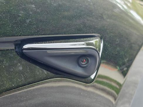 Used 2023 Tesla Model X image 30