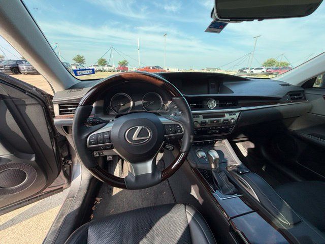 Used 2017 Lexus ES 350 w/ Luxury Package FWD image 14
