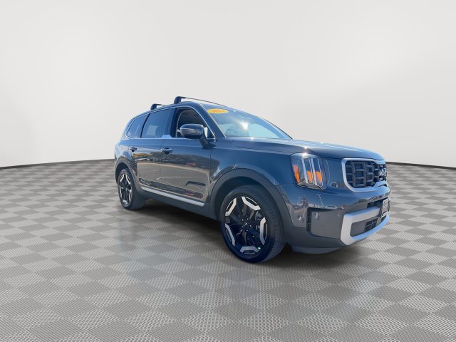 Certified 2024 Kia Telluride S w/ S Sunroof Package AWD/4WD image 3