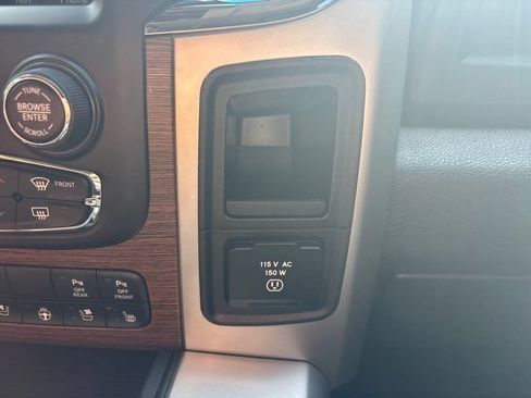 Used 2016 RAM 1500 Laramie w/ Convenience Group AWD/4WD image 33
